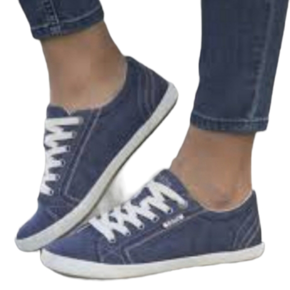 Taos Footwear Shoes - New Taos Star blue Wash canvas lace up sneakers size 11